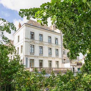 Residence De Tourisme Central Parc Tours